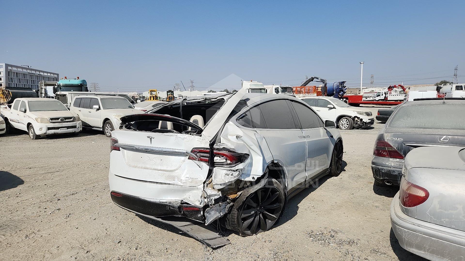 2020 TESLA MODEL X VIN: 5YJXCCE27LF216354