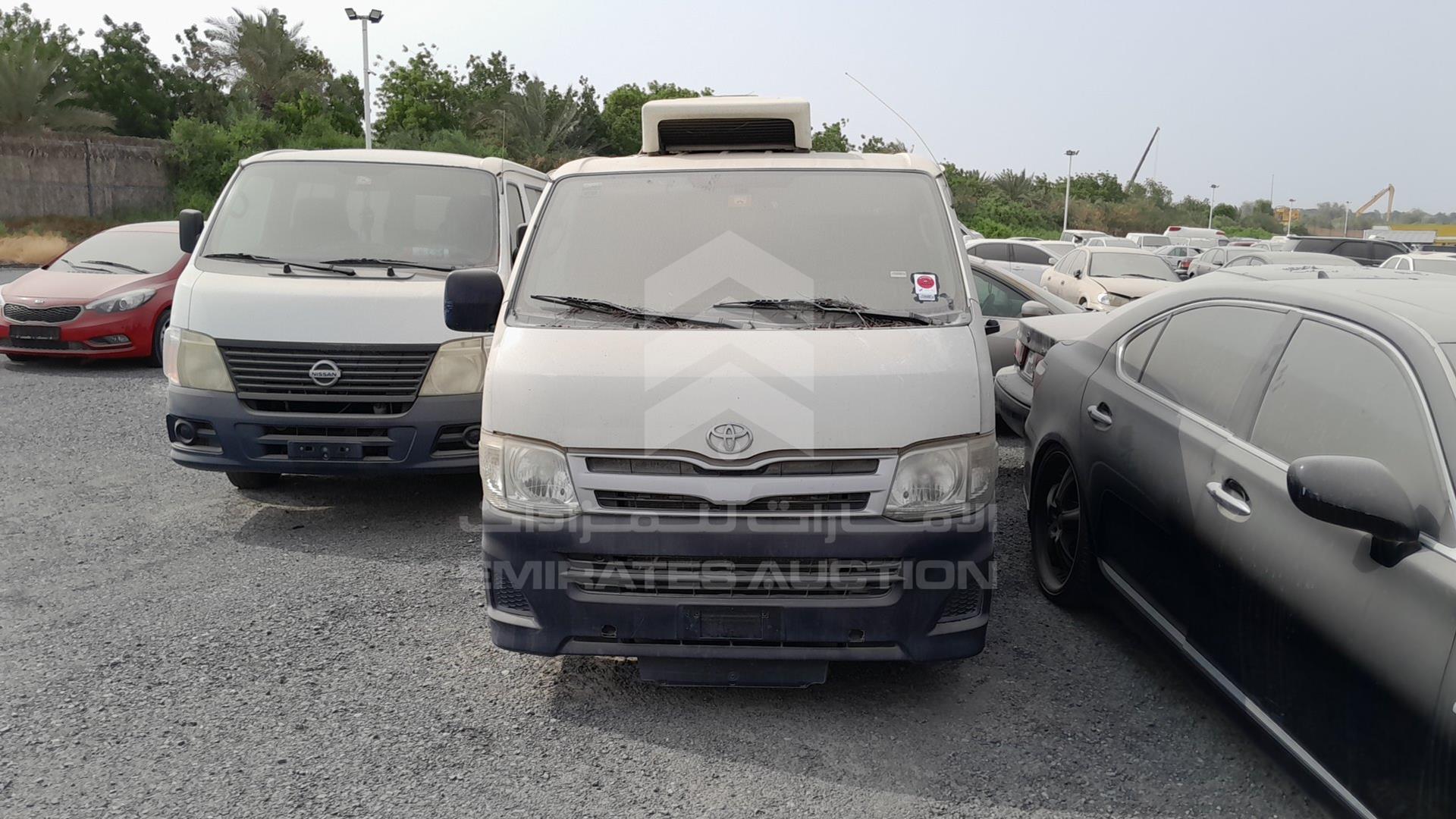 2011 TOYOTA HIACE VIN: JTFHX02P0B0055986