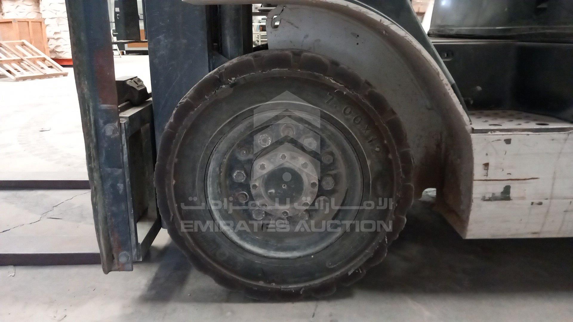 0 NISSAN FORKLIFT VIN: NP1F2-00310