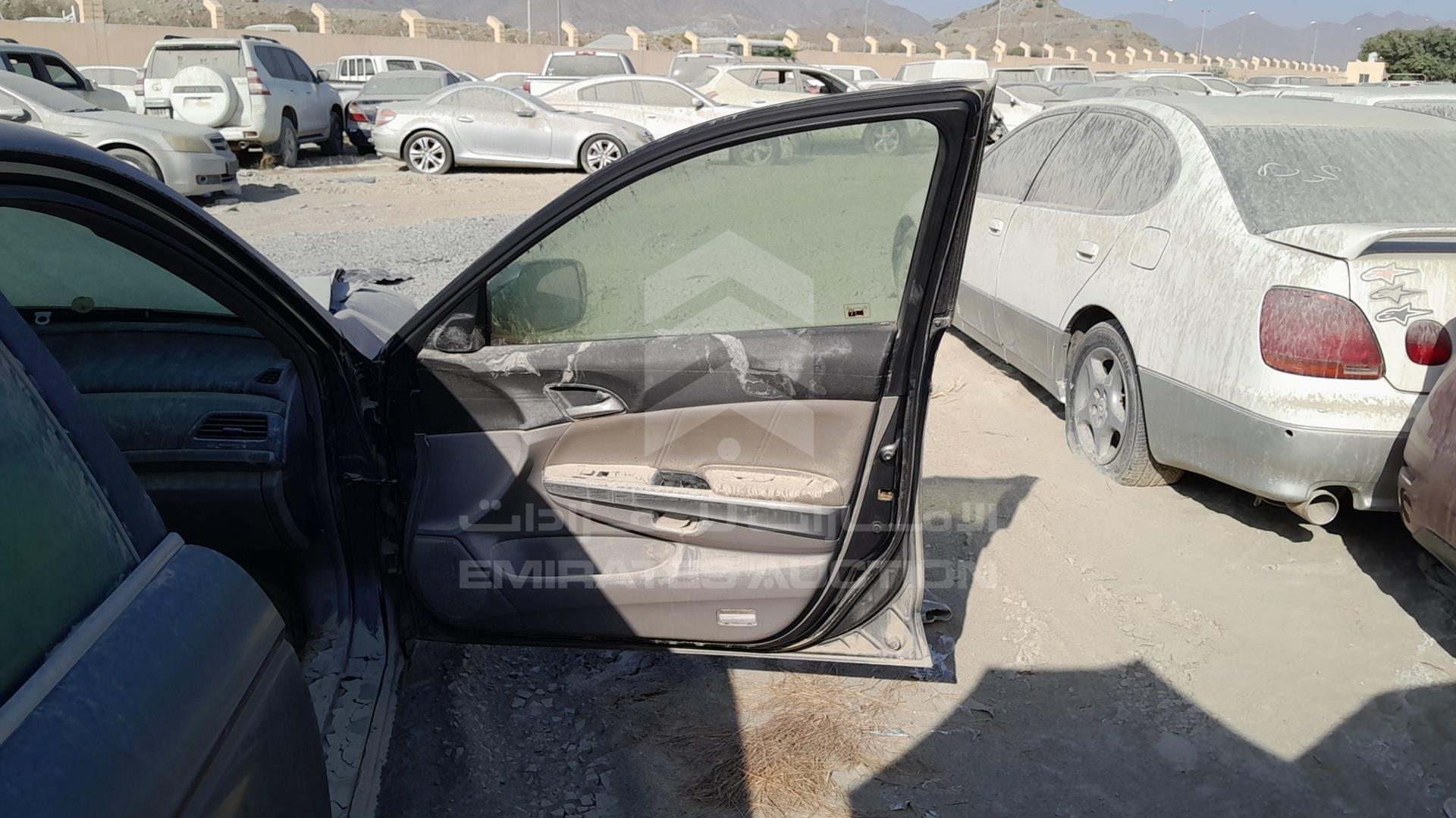 2009 HONDA ACCORD VIN: JHMCP36399C400130