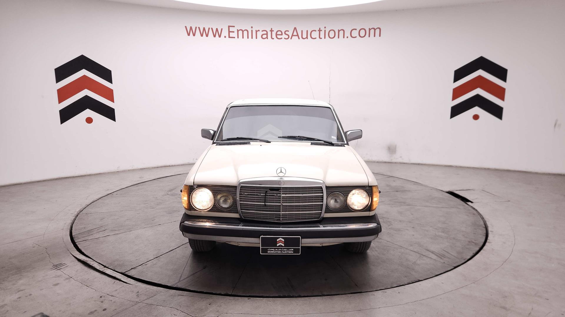 1980 MERCEDES D 300 VIN: WDB12313012183975