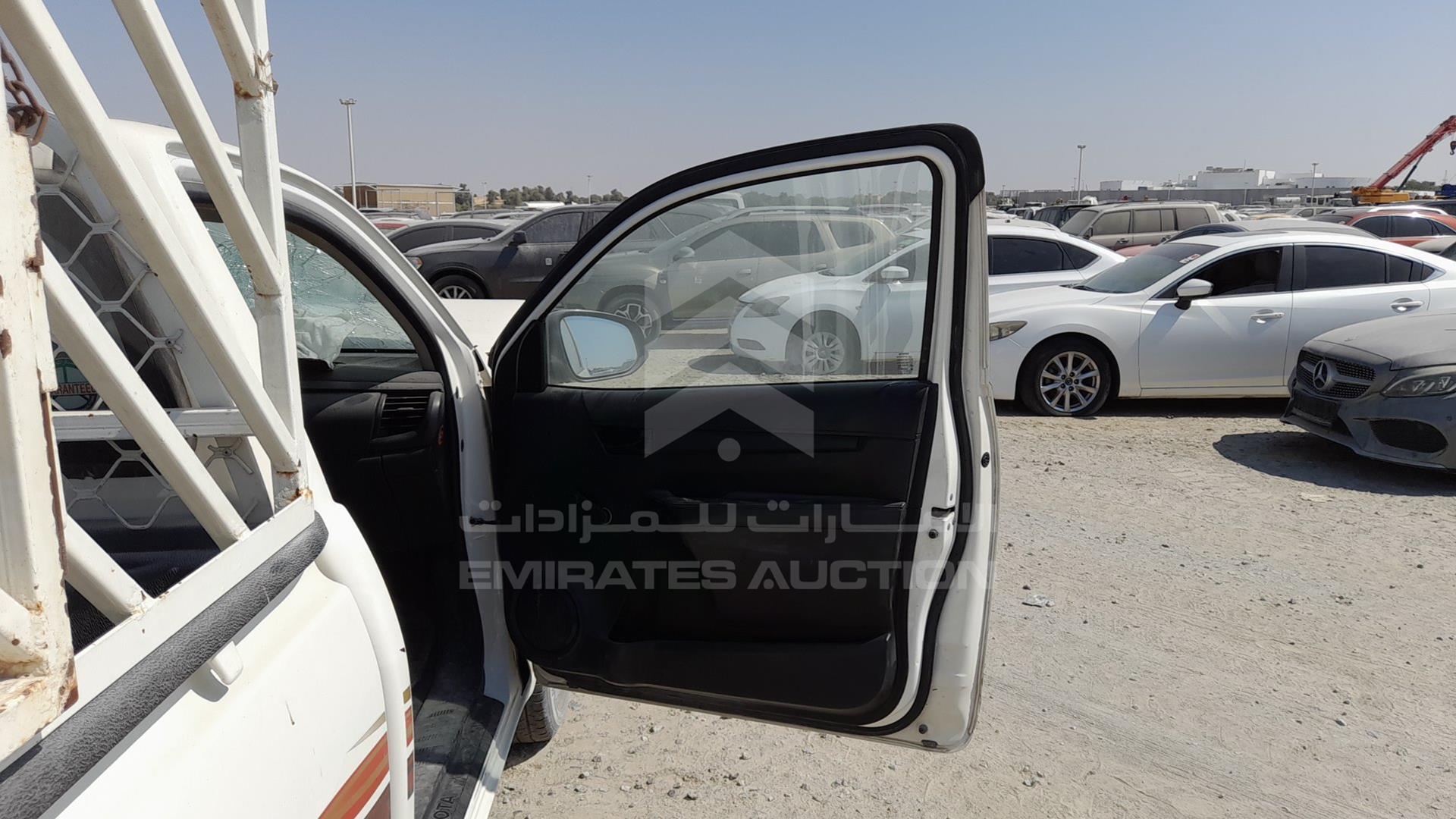 2020 TOYOTA HILUX VIN: MR0CX9CB9L3960531