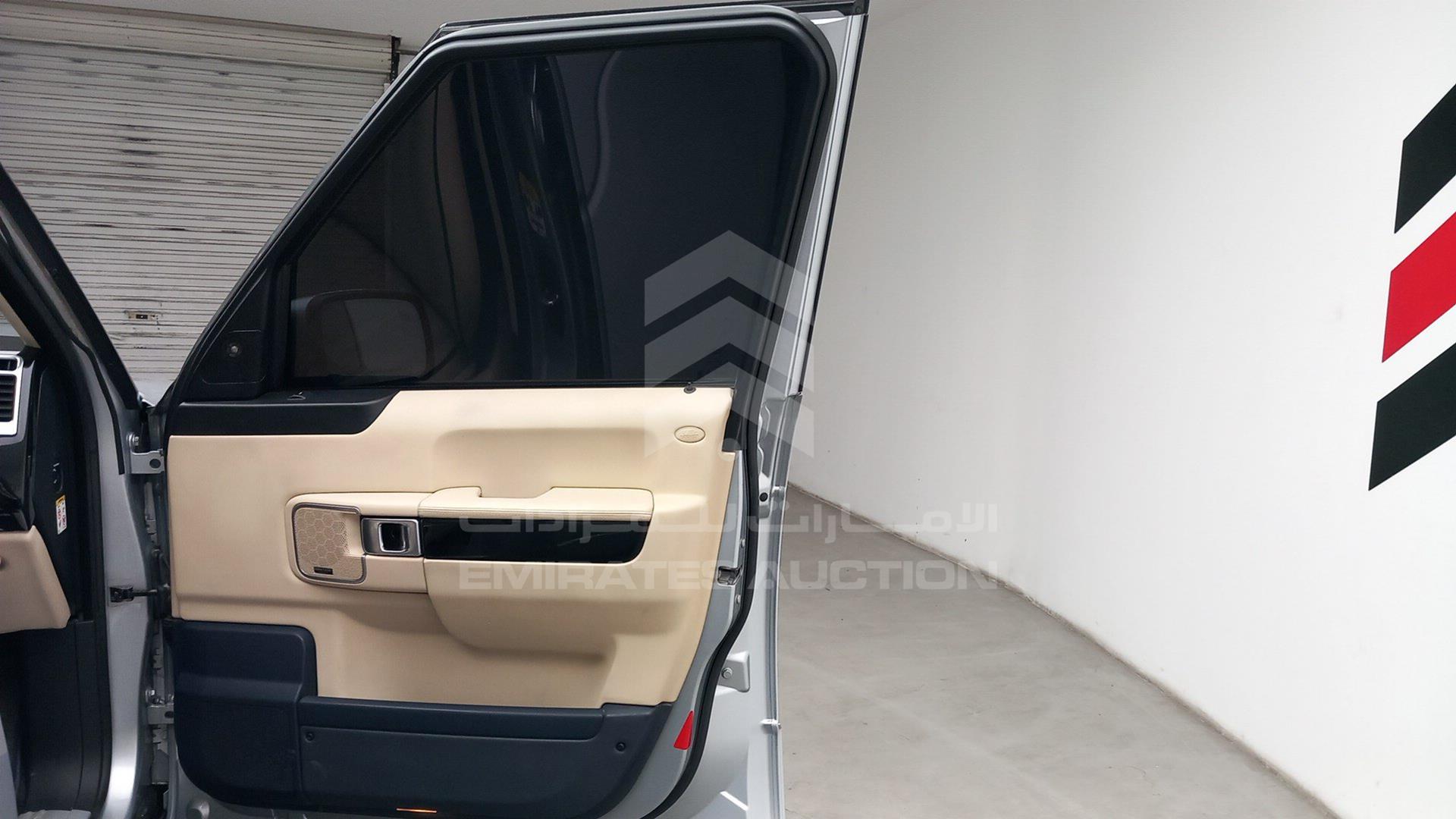 2010 RANGE ROVER VOGUE VIN: SALLMAME4AA319445