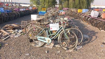  100 Bicycles