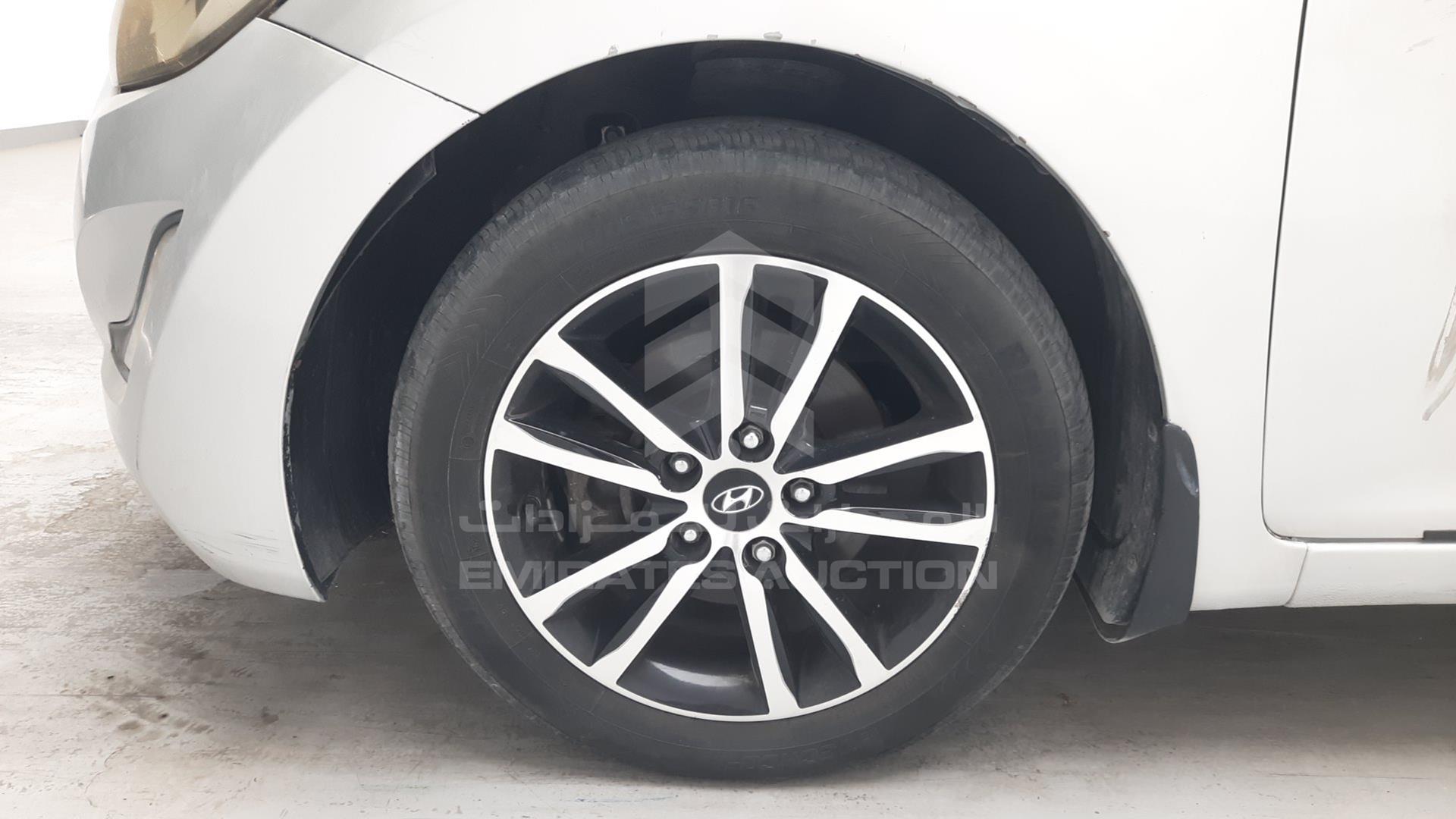 2015 HYUNDAI ELANTRA VIN: KMHDG41E6FU110532
