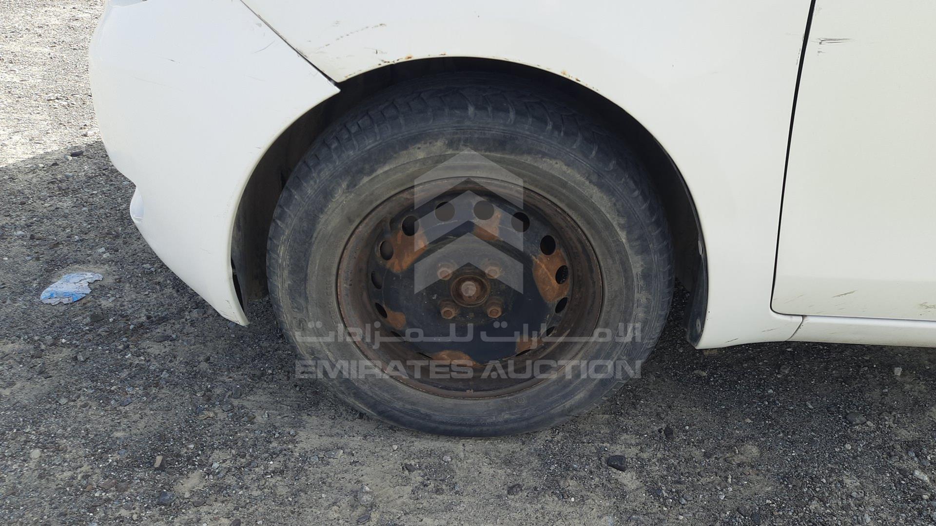 2008 TOYOTA YARIS VIN: JTDKW923585089579