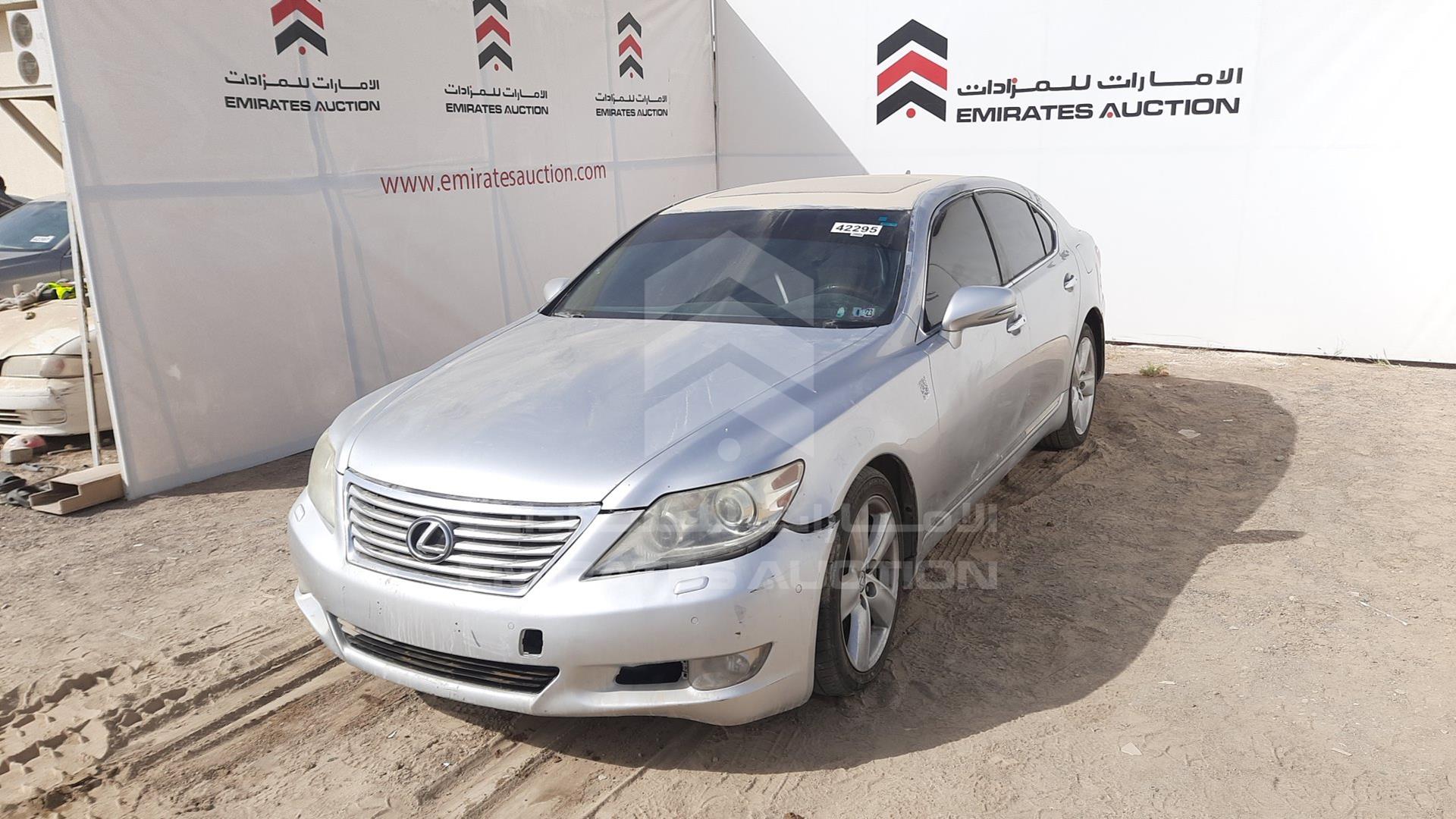 2010 LEXUS LS 460 VIN: JTHCL5EF2A5005220