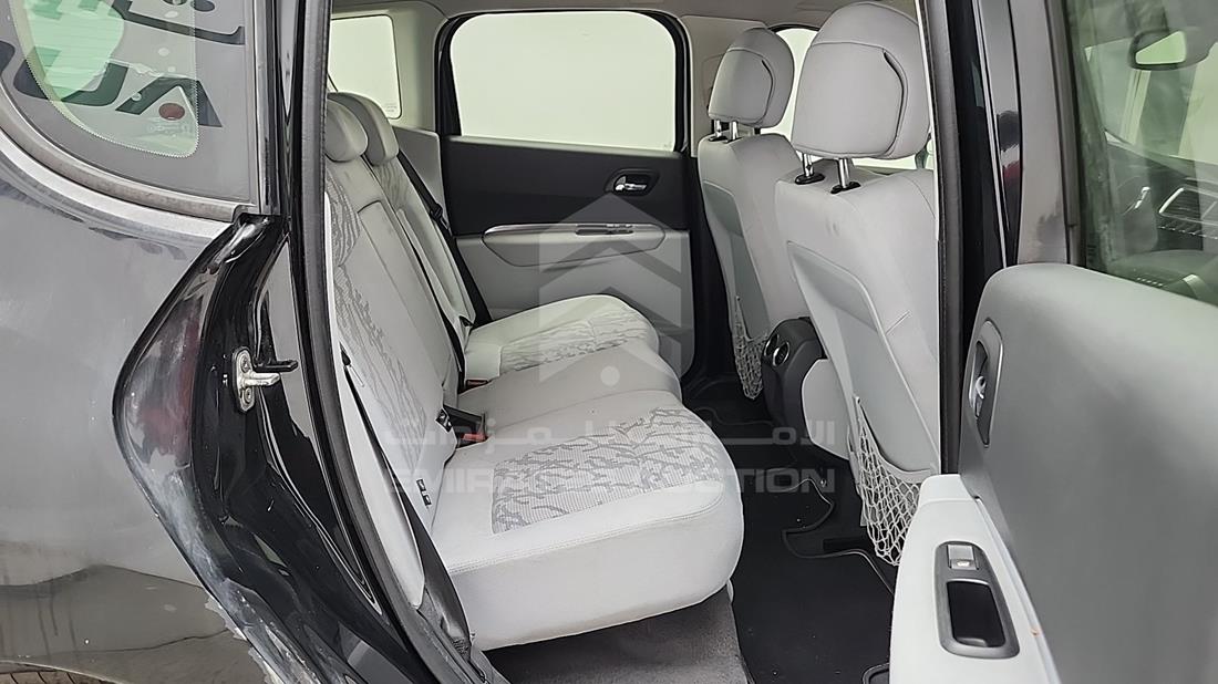 2011 Peugeot 3008 — Rear Right Passenger View — Photo 21