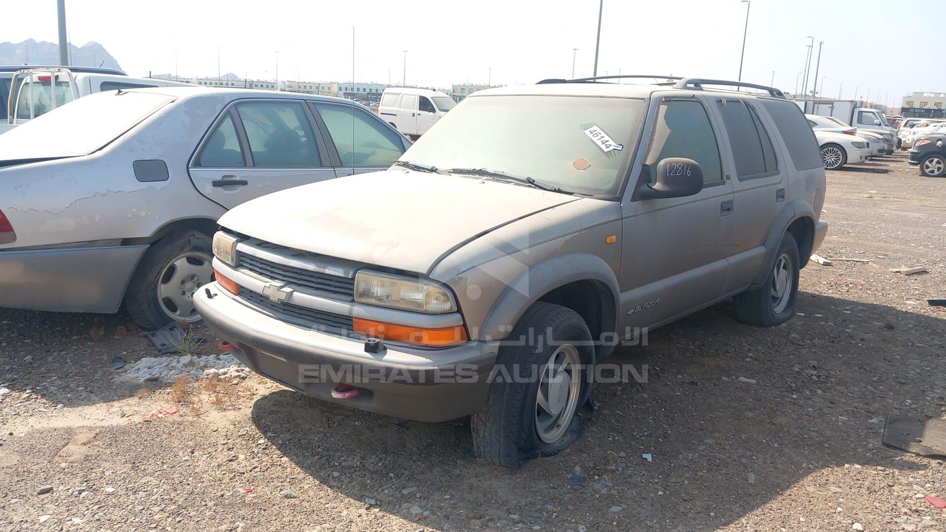 1998 CHEVROLET BLAZER VIN: 1GNDT13W7WK202143