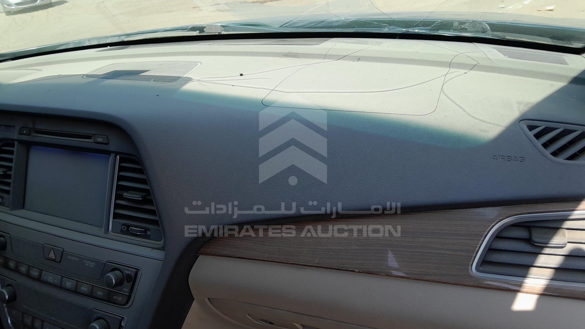 2015 HYUNDAI SONATA VIN: 5NPE34AF4FH255219