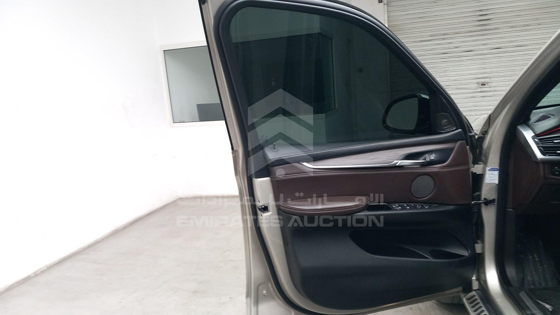 2016 BMW X5 VIN: WBAKR6102G0G98945