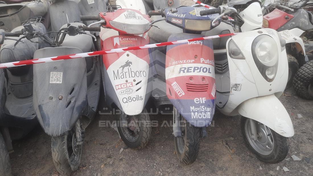 20 Scooter - Scrap without document — Rear Right Tyre — Photo 31