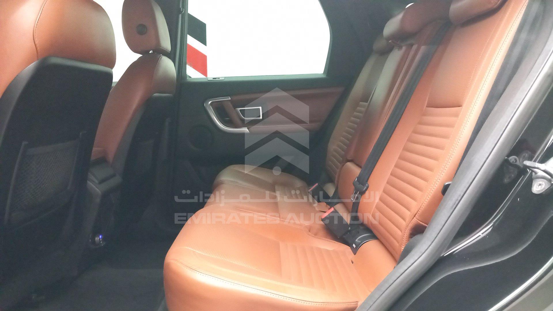 2016 LAND ROVER DISCOVERY VIN: SALCA2BG3GH585029
