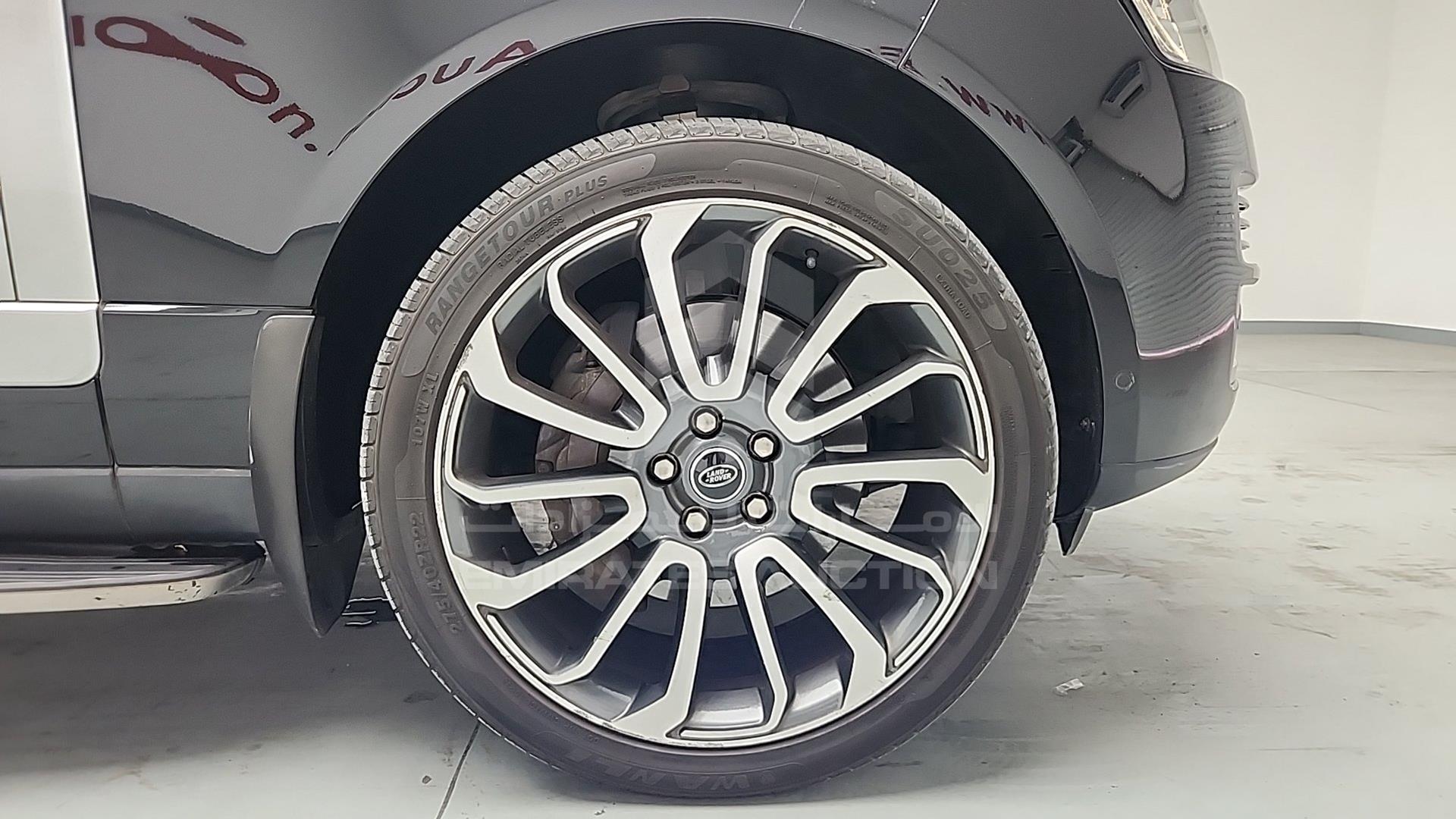 2014 RANGE ROVER VOGUE VIN: SALGA2EF1EA183729