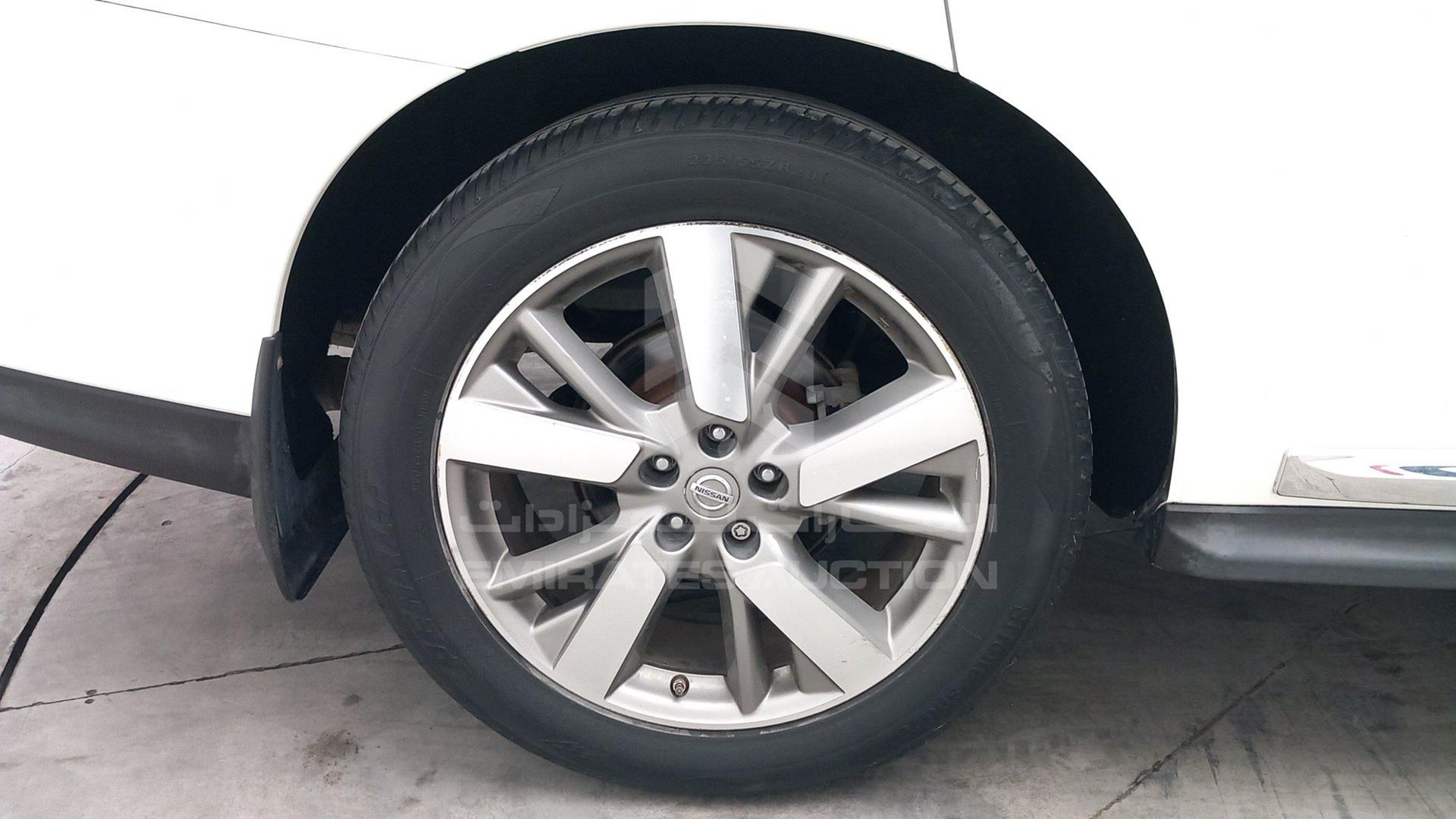 2015 NISSAN PATHFINDER VIN: 5N1AR2MM2FC701287