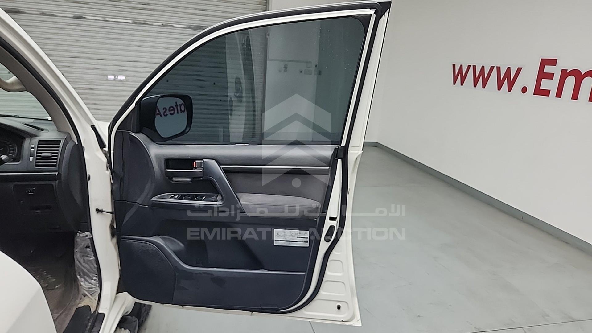 2014 TOYOTA LC 200 VIN: JTMHV09J604135041