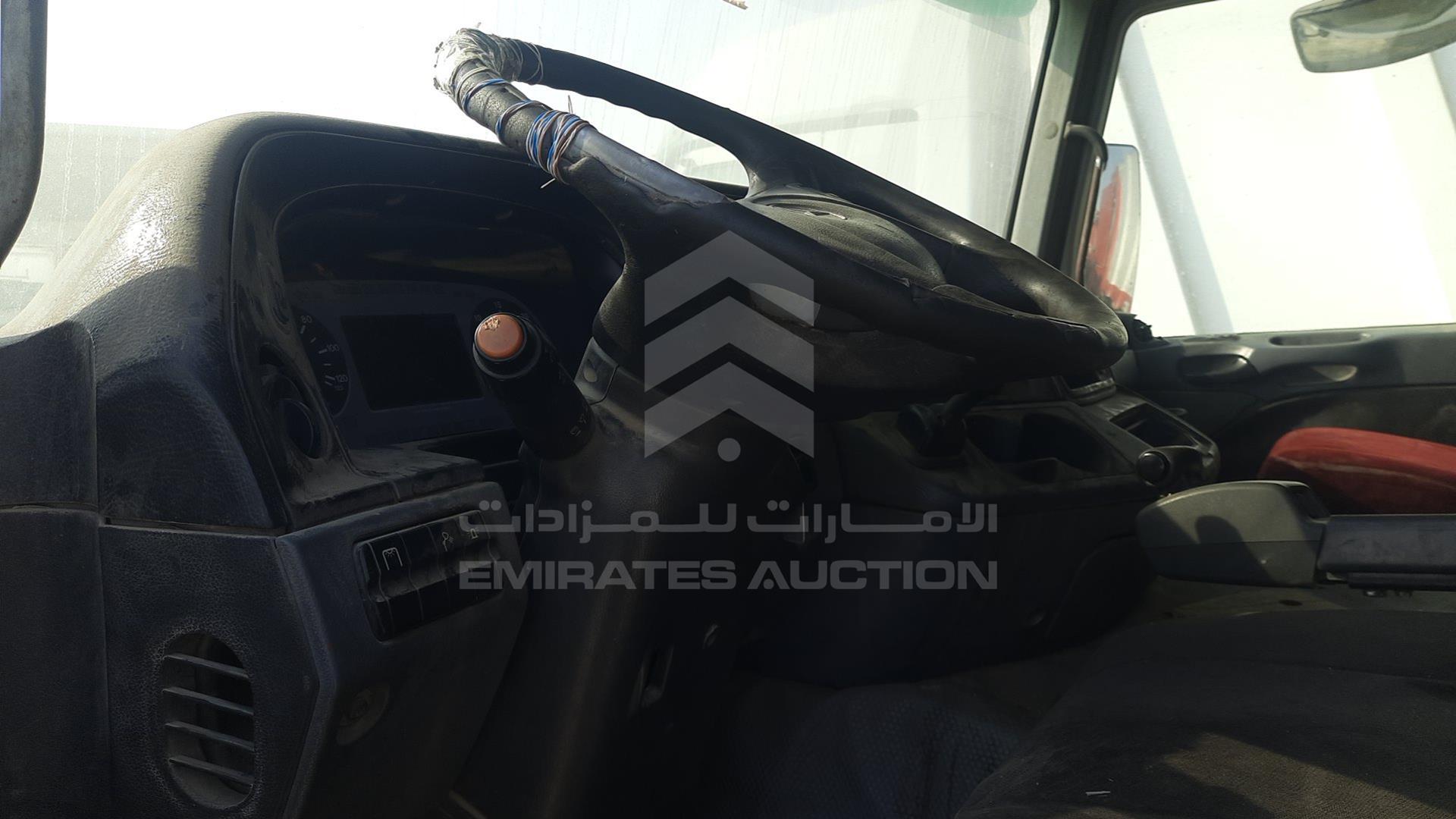 2008 MERCEDES ACTROS VIN: WDAKHCAA08L279425