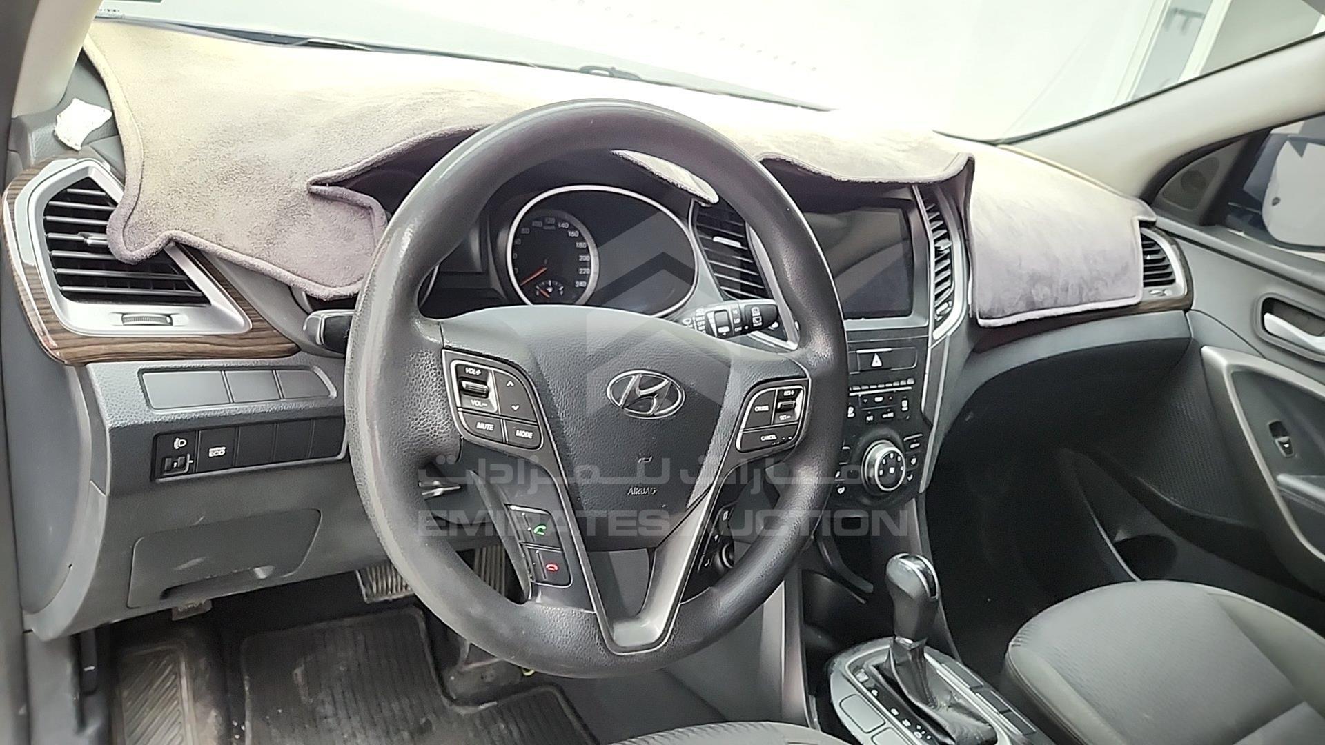 2016 HYUNDAI SANTA FE VIN: KMHST81C2GU488227