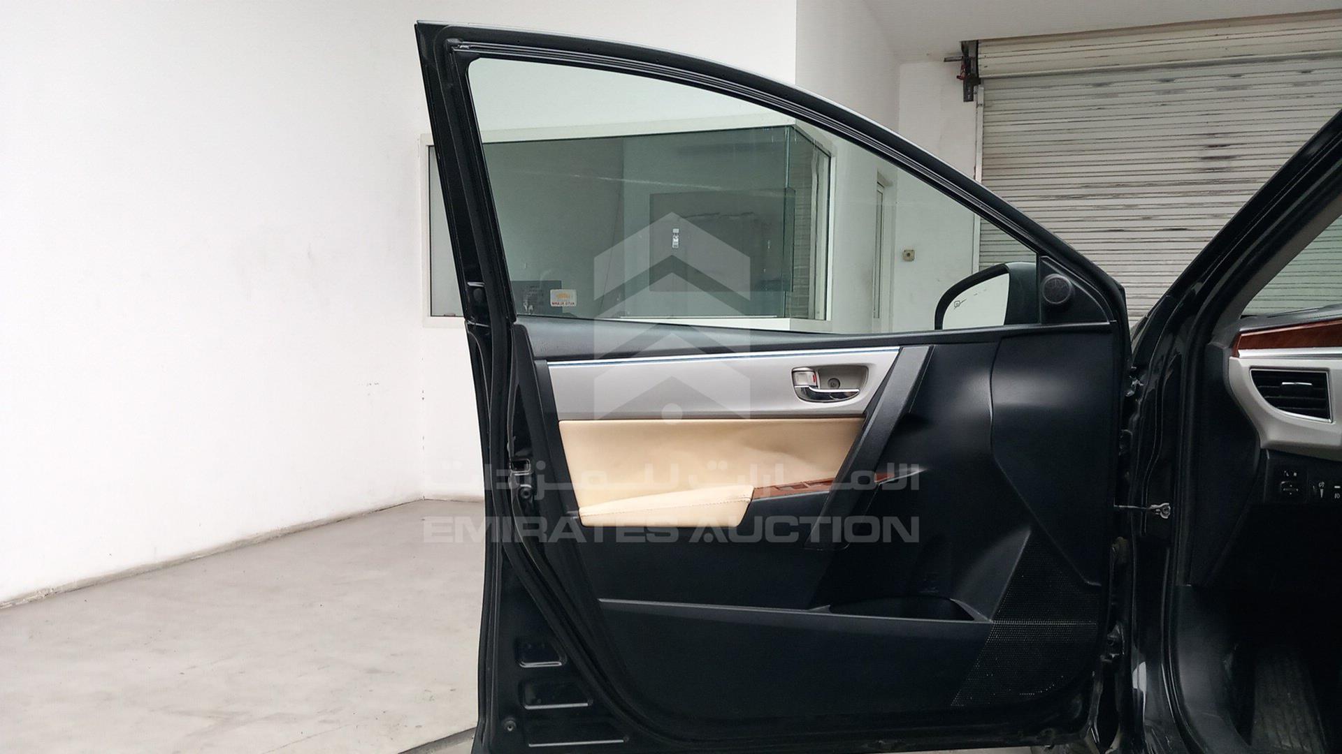 2016 TOYOTA COROLLA VIN: 2T1BURHE8GC484372