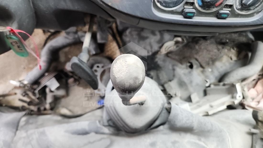 2005 Nissan Urvan — Gear View — Photo 12