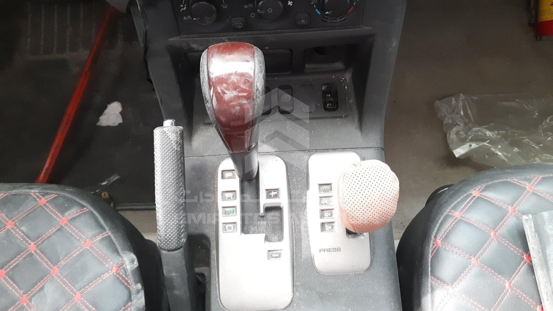 2006 MITSUBISHI PAJERO VIN: JMYLRV73W6J706265