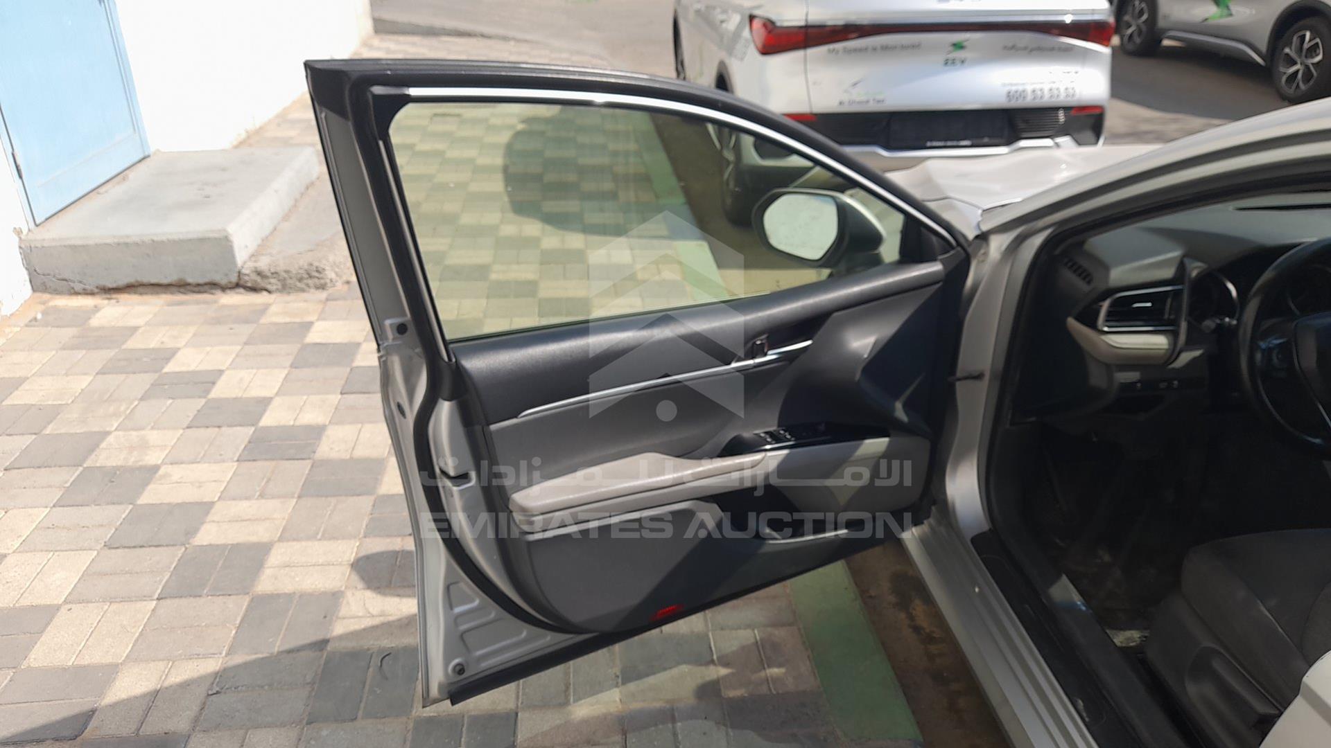 2019 TOYOTA CAMRY VIN: JTNB29HK0K3020128