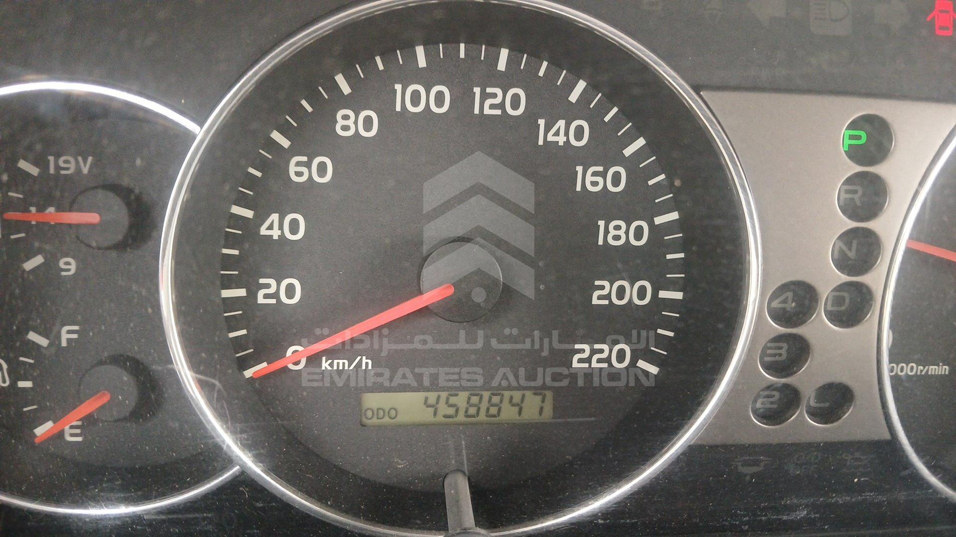 2004 TOYOTA LAND CRUISER VIN: JTEHT05J942060151