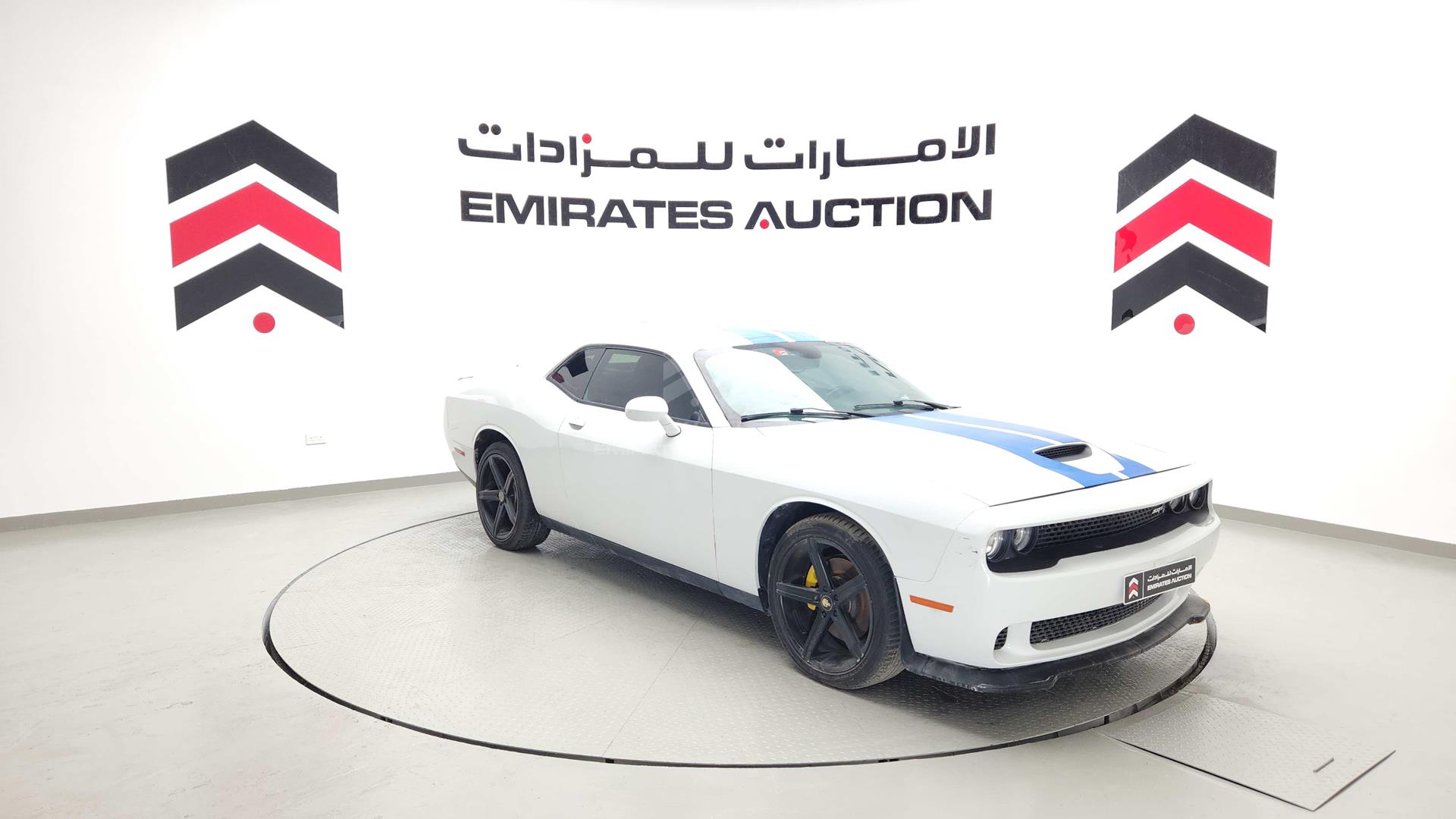2018 DODGE CHALLENGER VIN: 2C3CDZBT2JH182900