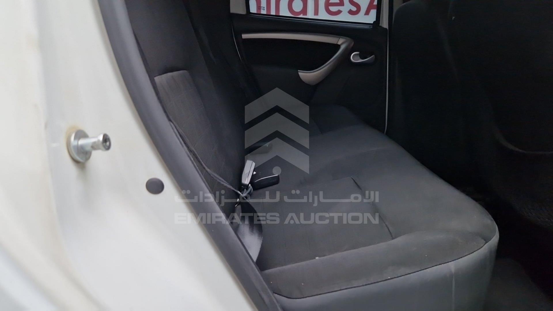 2015 RENAULT DUSTER VIN: VF1HSRCA6FA516158