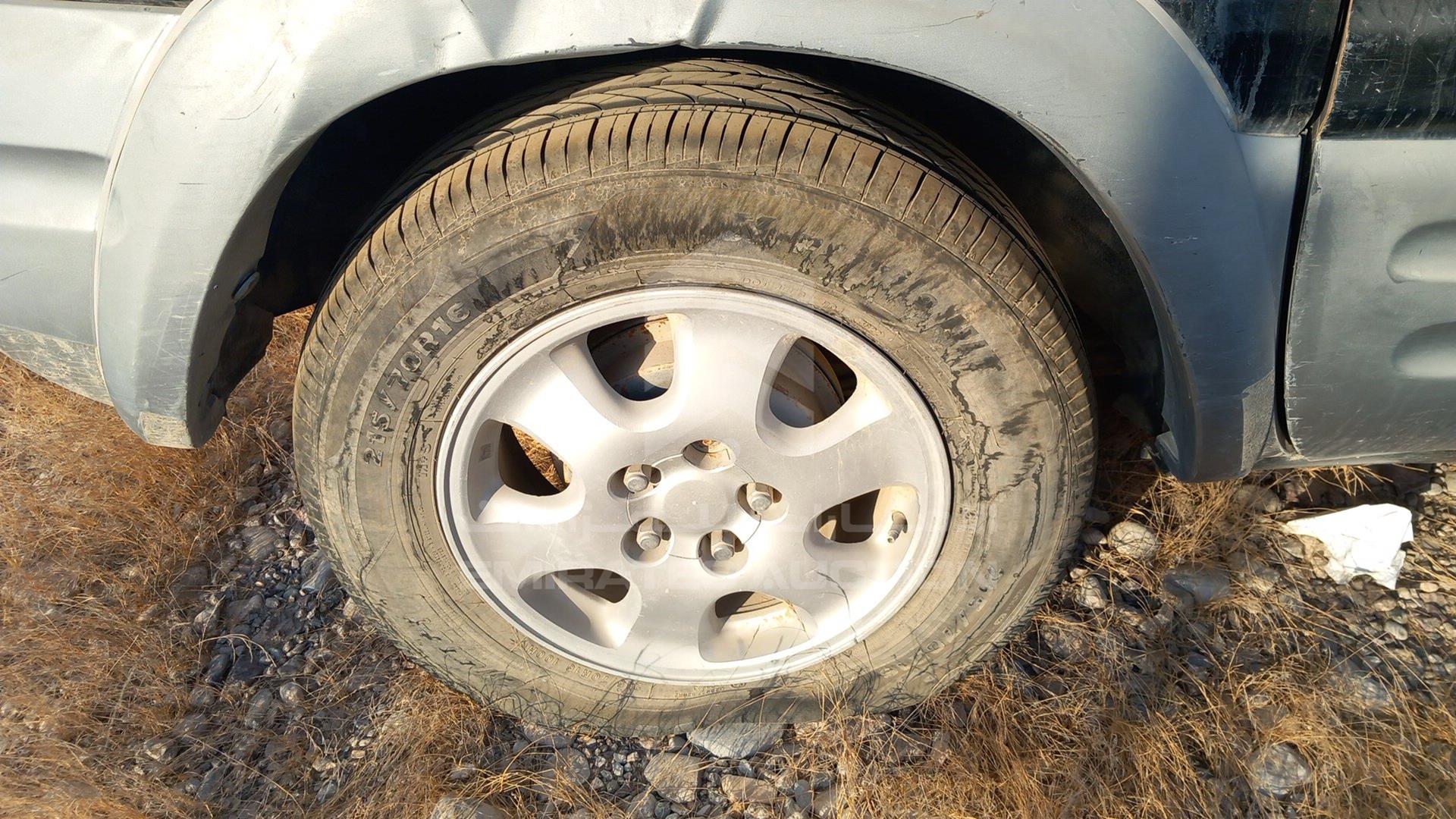 0 TOYOTA RAV-4 VIN: SXA100207975