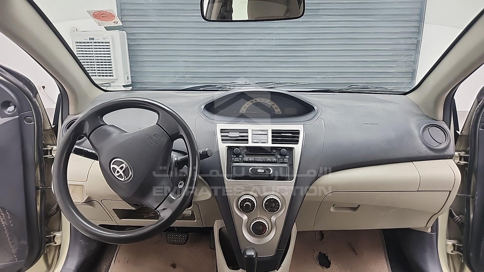 2008 TOYOTA YARIS VIN: JTDBW923681100533