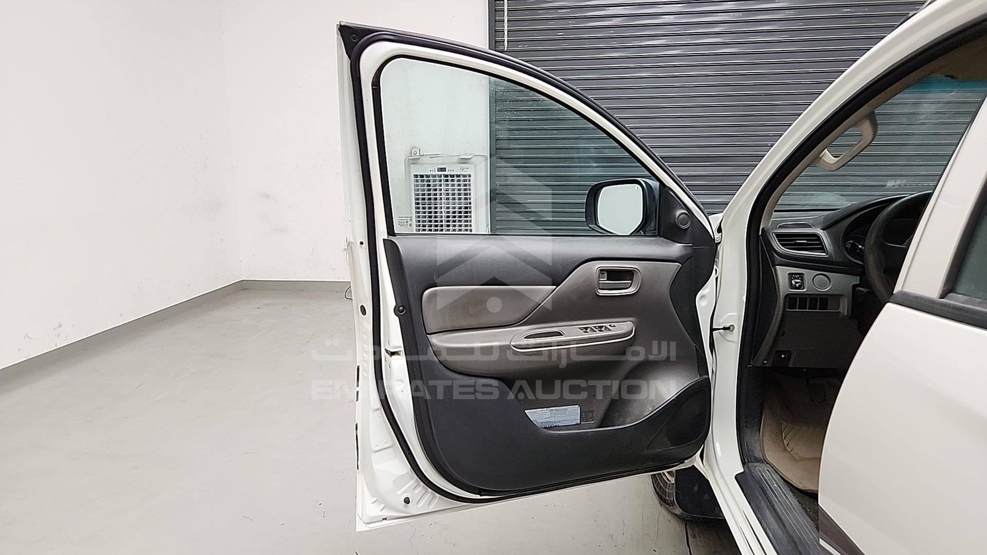2016 MITSUBISHI L 200 VIN: MMBJNKL40GH065648