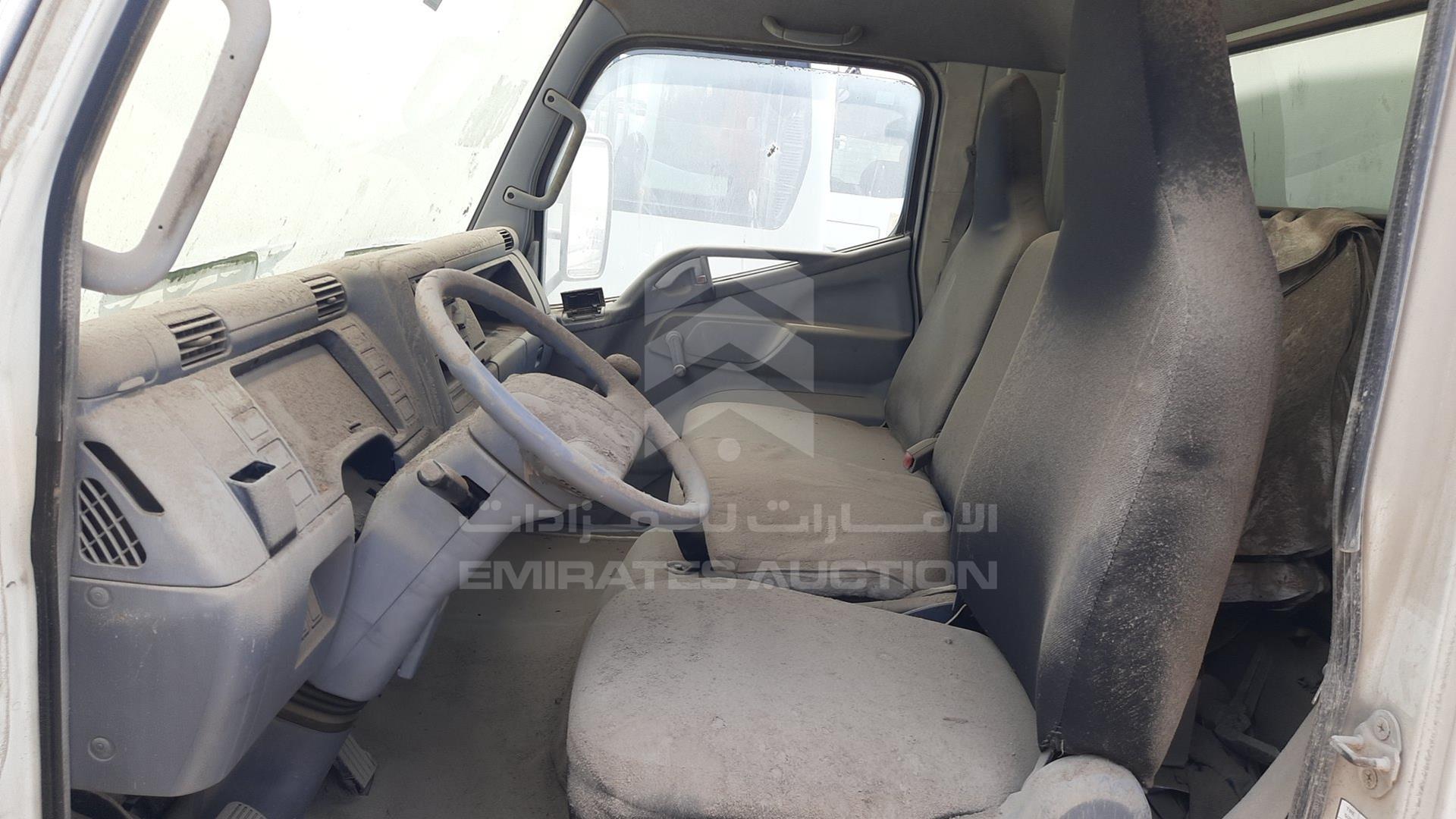 2005 MITSUBISHI CANTER VIN: JL6BCE6JX5K014777