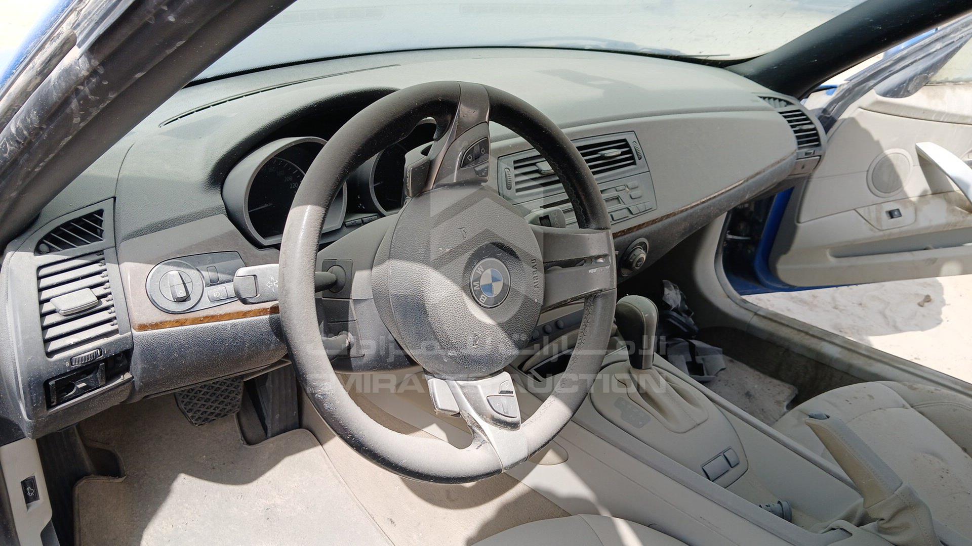 2006 BMW Z4 VIN: WBABU31026LH64274