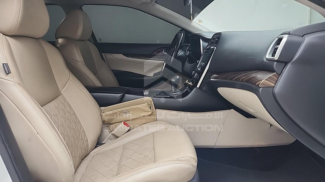 2016 Nissan Maxima — Front Right Passenger Seat View — Photo 29