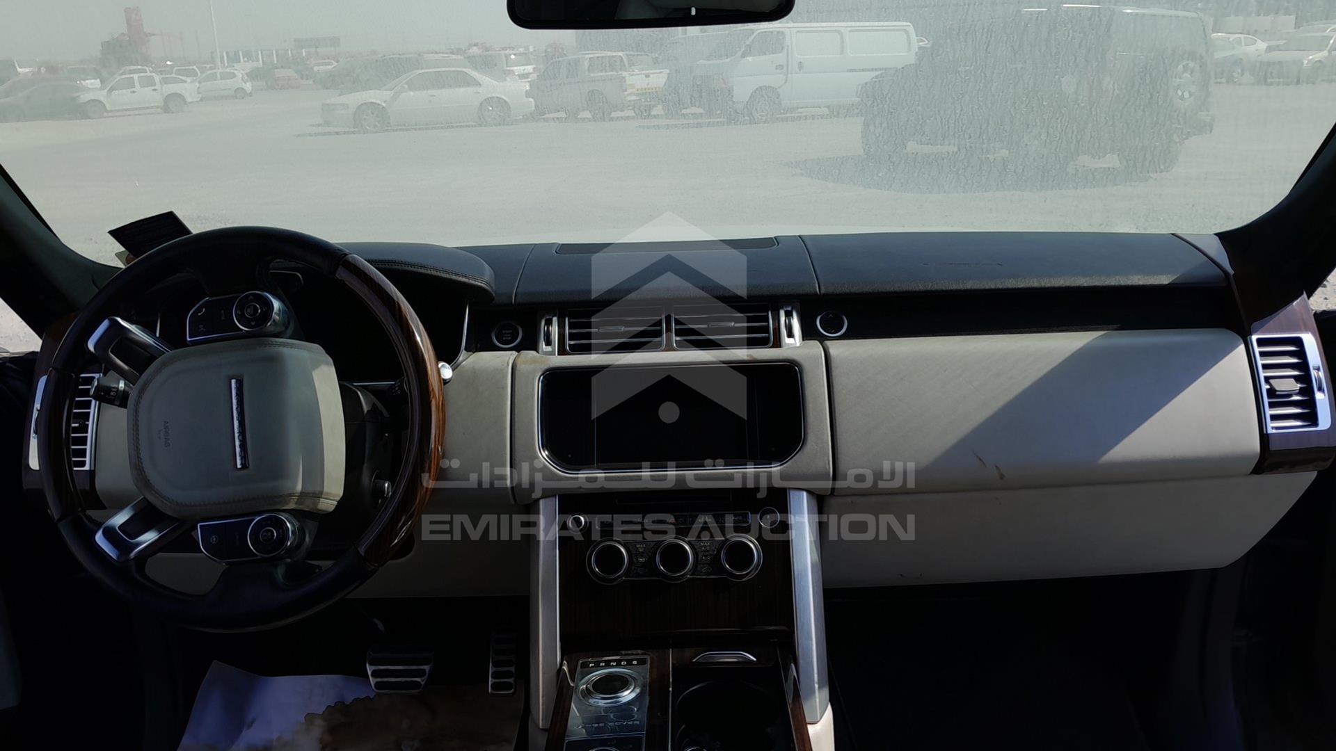 2014 RANGE ROVER VOGUE VIN: SALGA2EF8DA121114