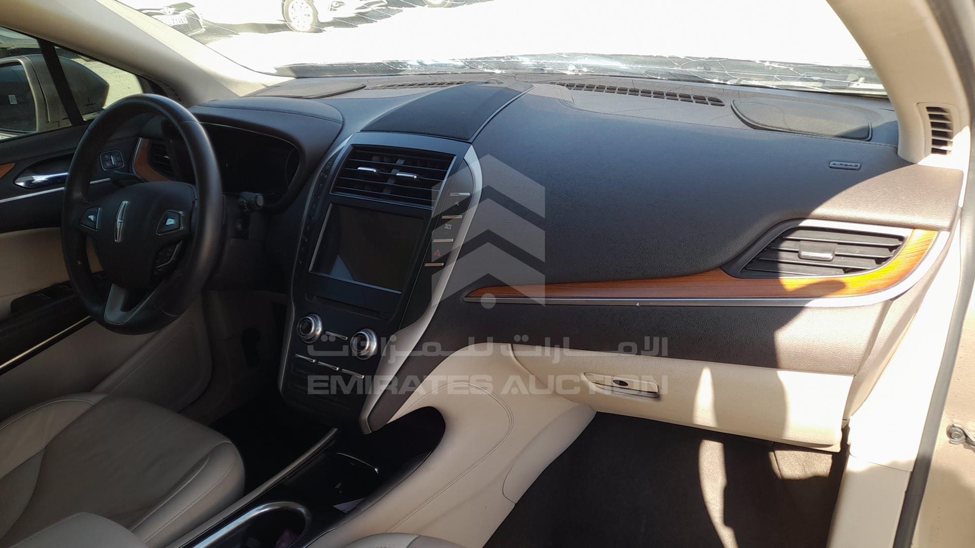 2019 LINCOLN MKC VIN: 5LMCJ2C99KUL23175