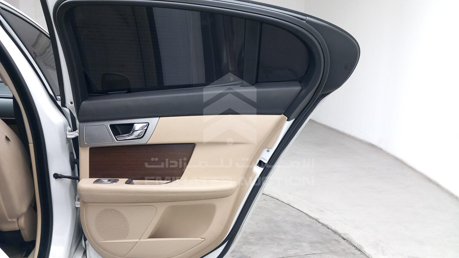 2015 JAGUAR XF VIN: SAJAA05AXF8U48907