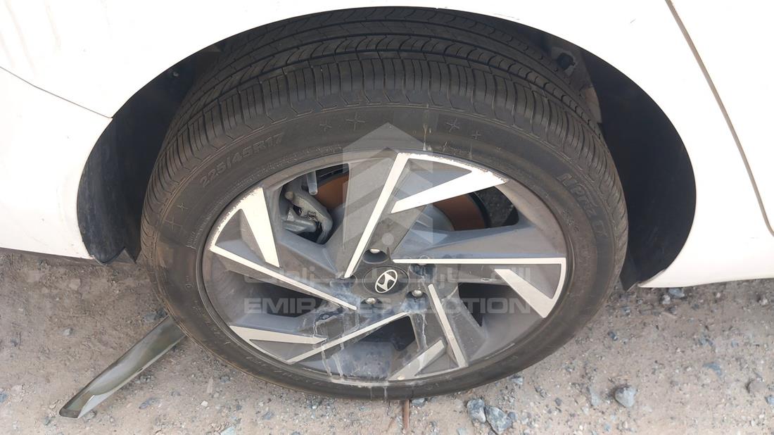 2024 Hyundai Elantra — Rear Right Tyre — Photo 28