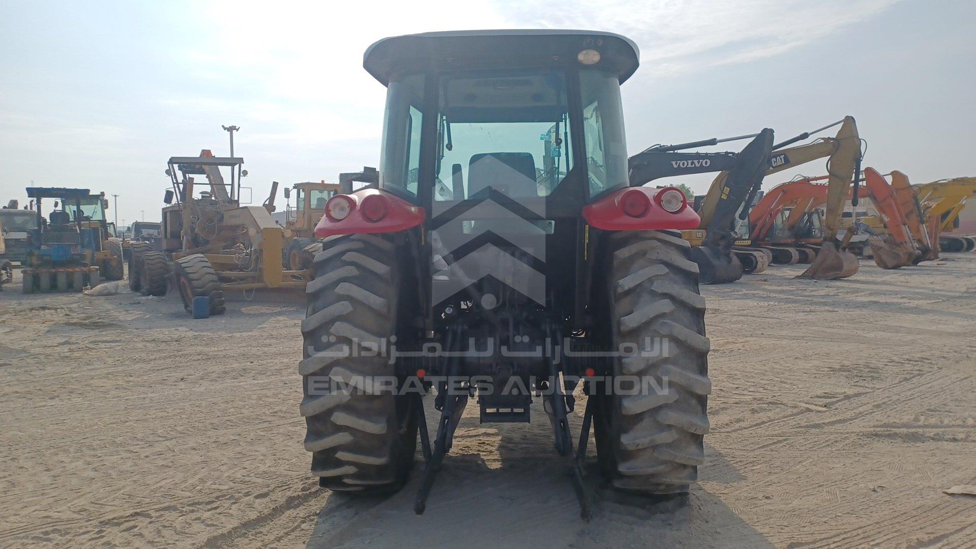 2018 MASSEY FERGUSON --- VIN: AGCM1204TC5052006
