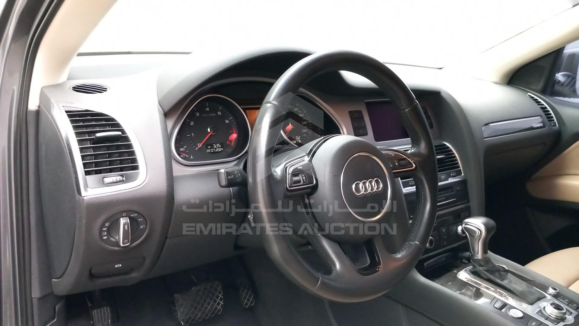 2013 AUDI Q7 VIN: WAUAGD4L3DD000355