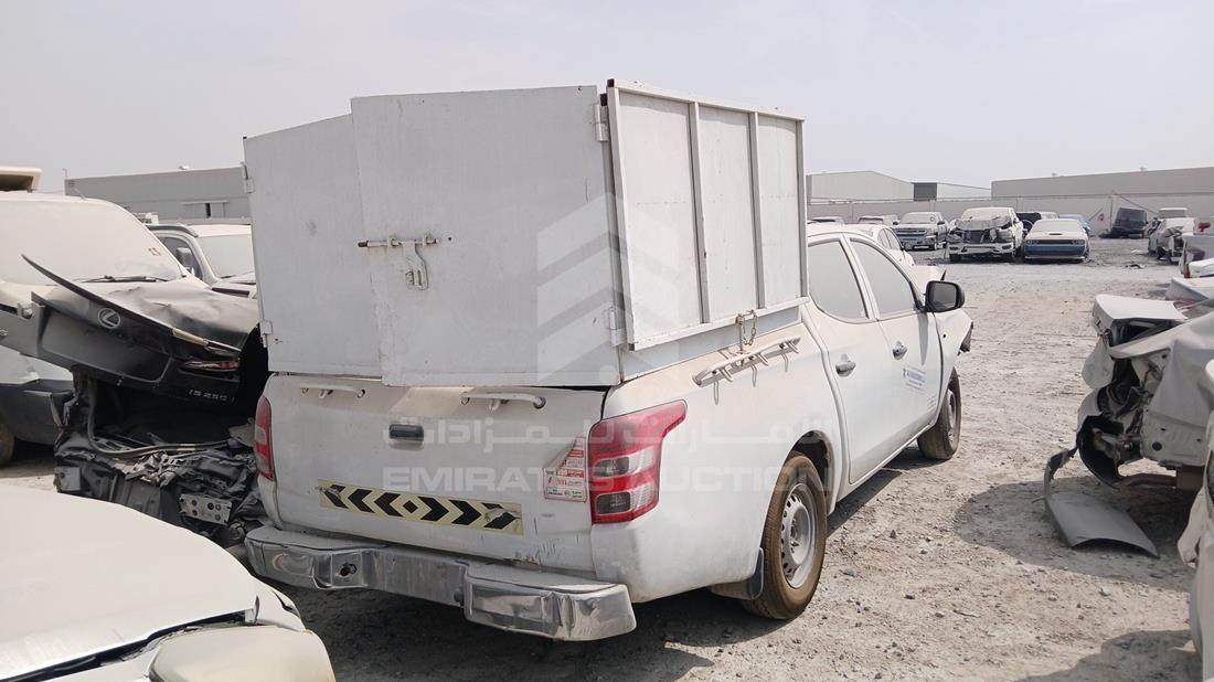 2016 Mitsubishi L 200 — Rear Right Angle — Photo 8