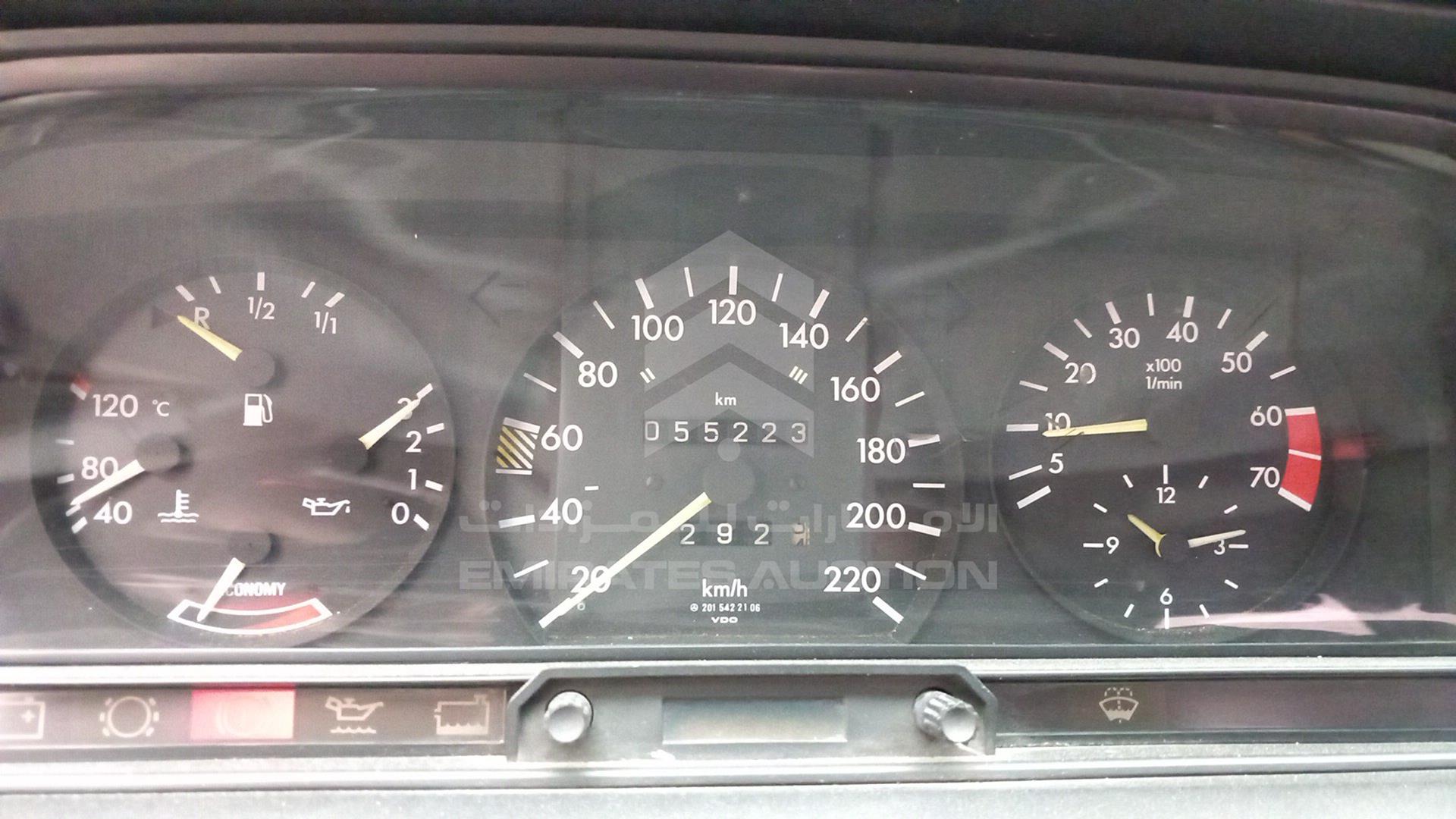 1988 MERCEDES E 190 VIN: WDB2010241F297665