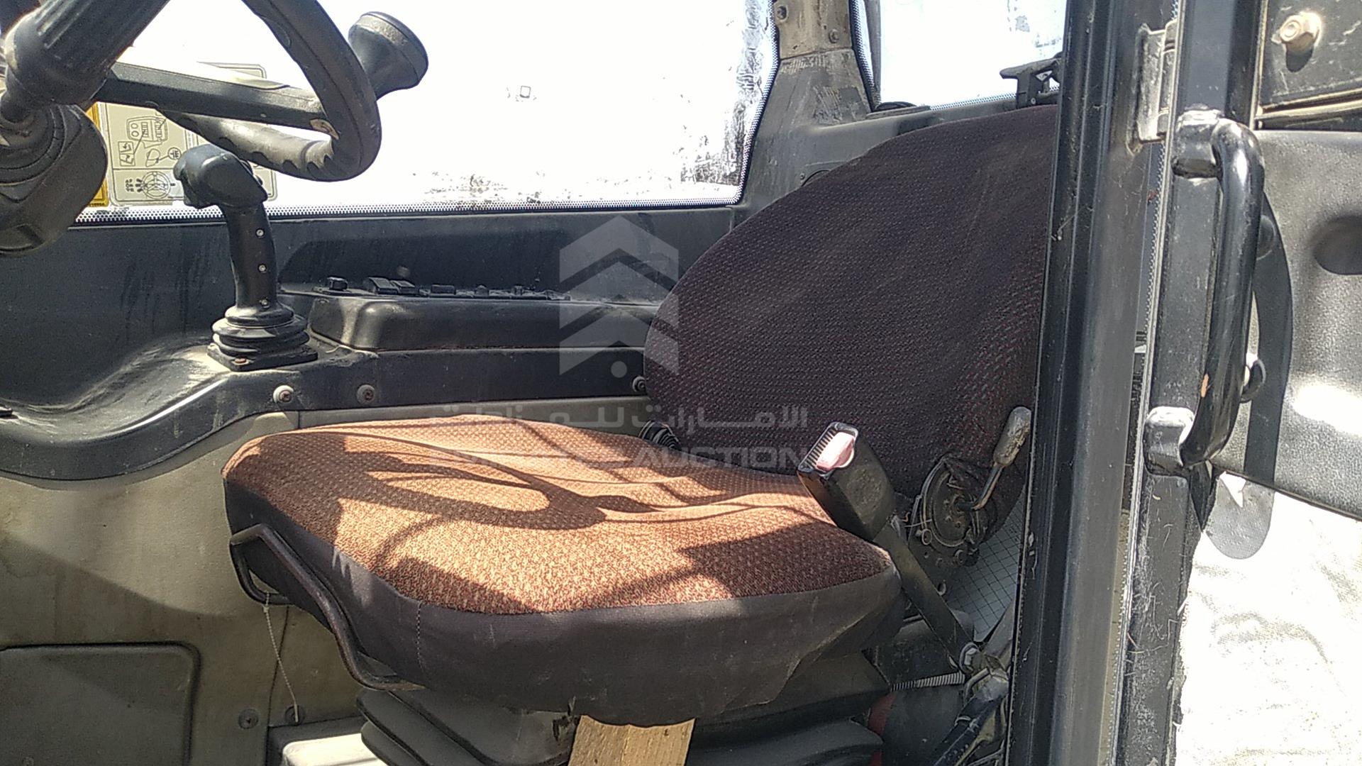 2014 CATERPILLAR TH414 VIN: YC5000000TBZ00900