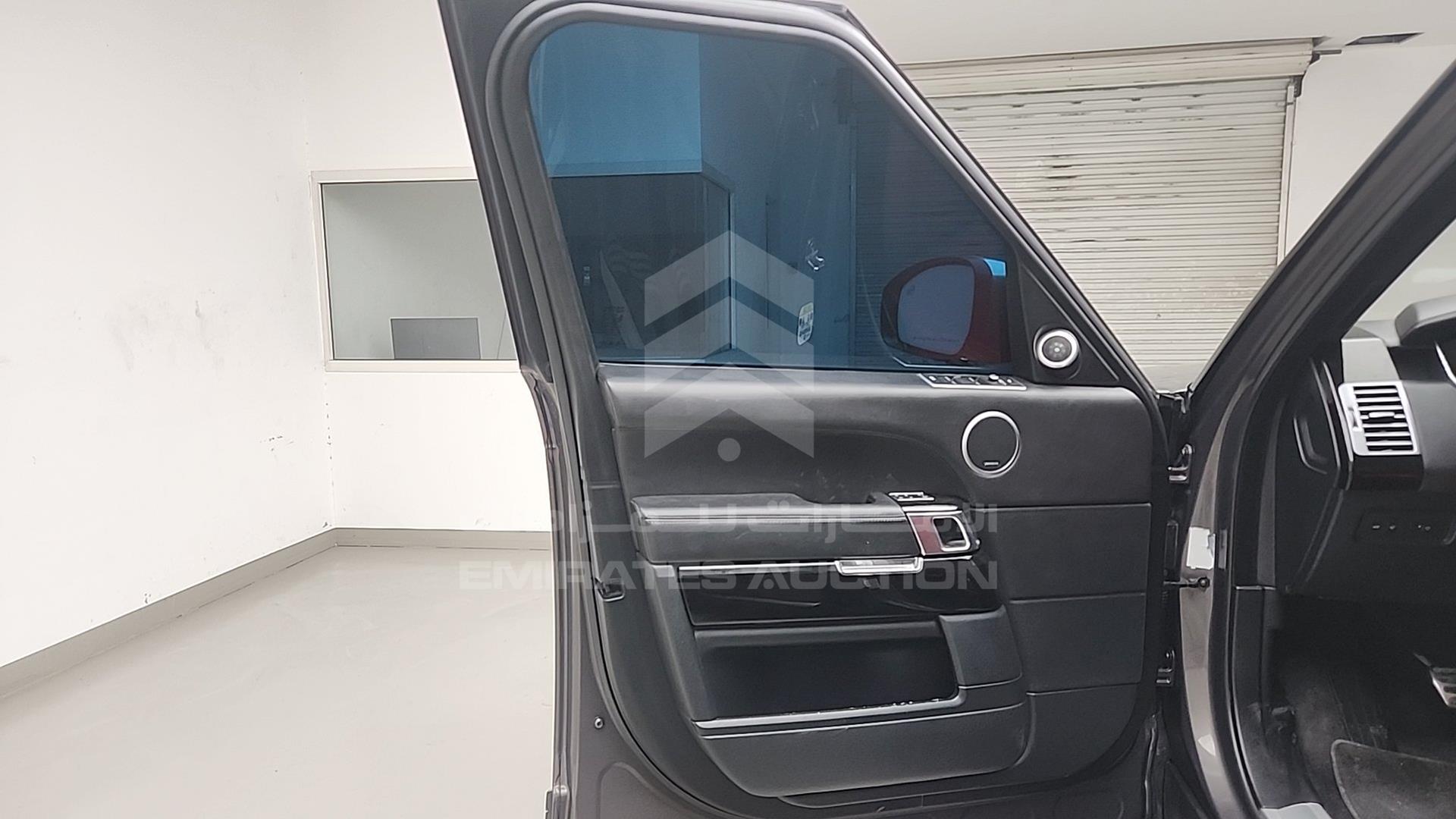 2016 RANGE ROVER VOGUE VIN: SALGA2EF4GA302649