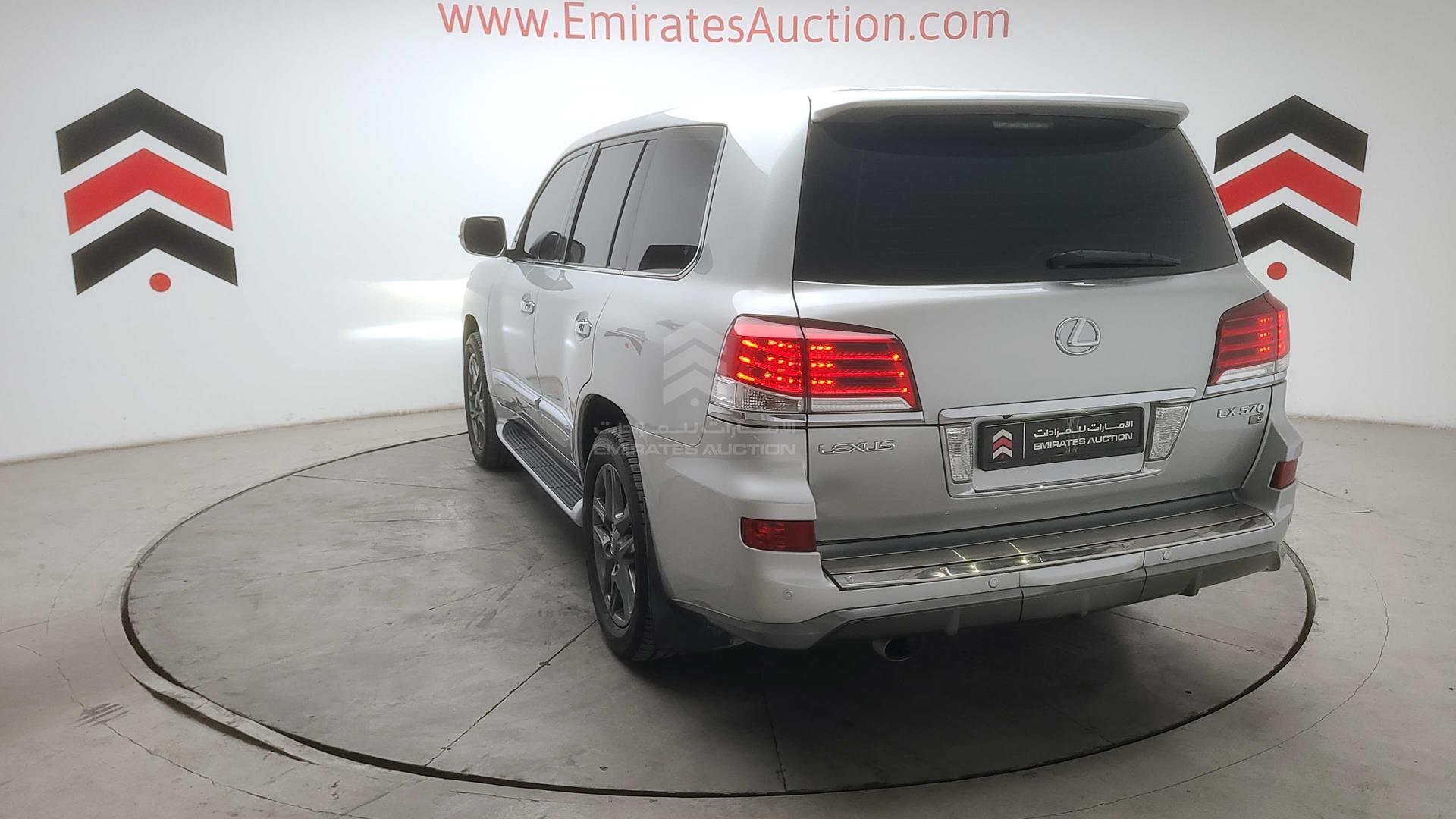 2014 LEXUS LX 570 VIN: JTJHY00W2E4138734