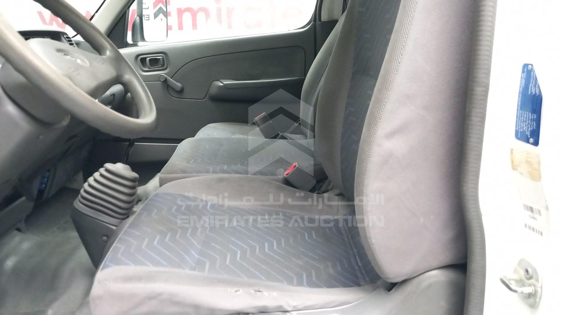 2005 NISSAN URVAN VIN: JN6FE52S05X407822