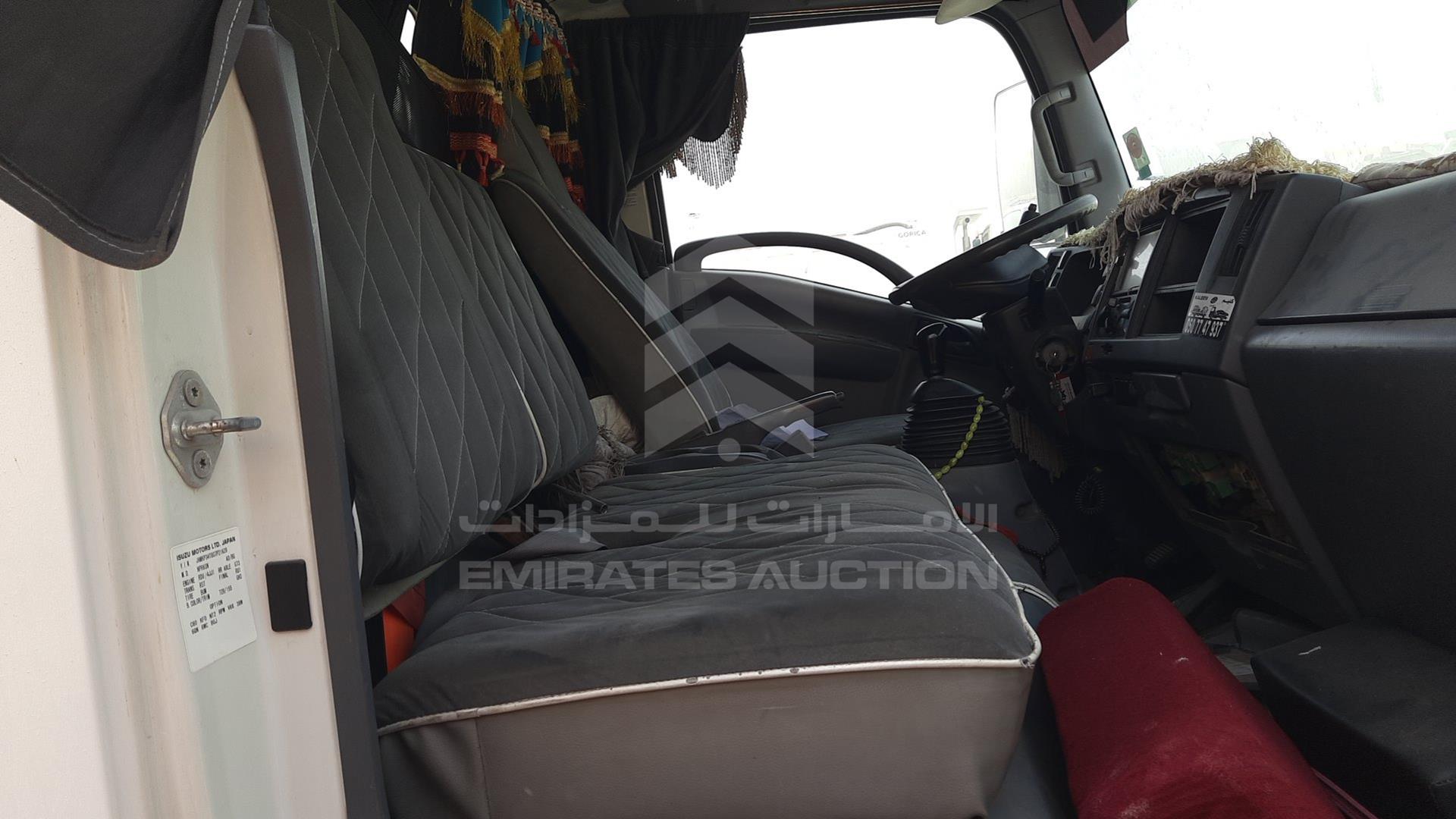 2016 ISUZU NPR VIN: JAMKP3418G7P21639
