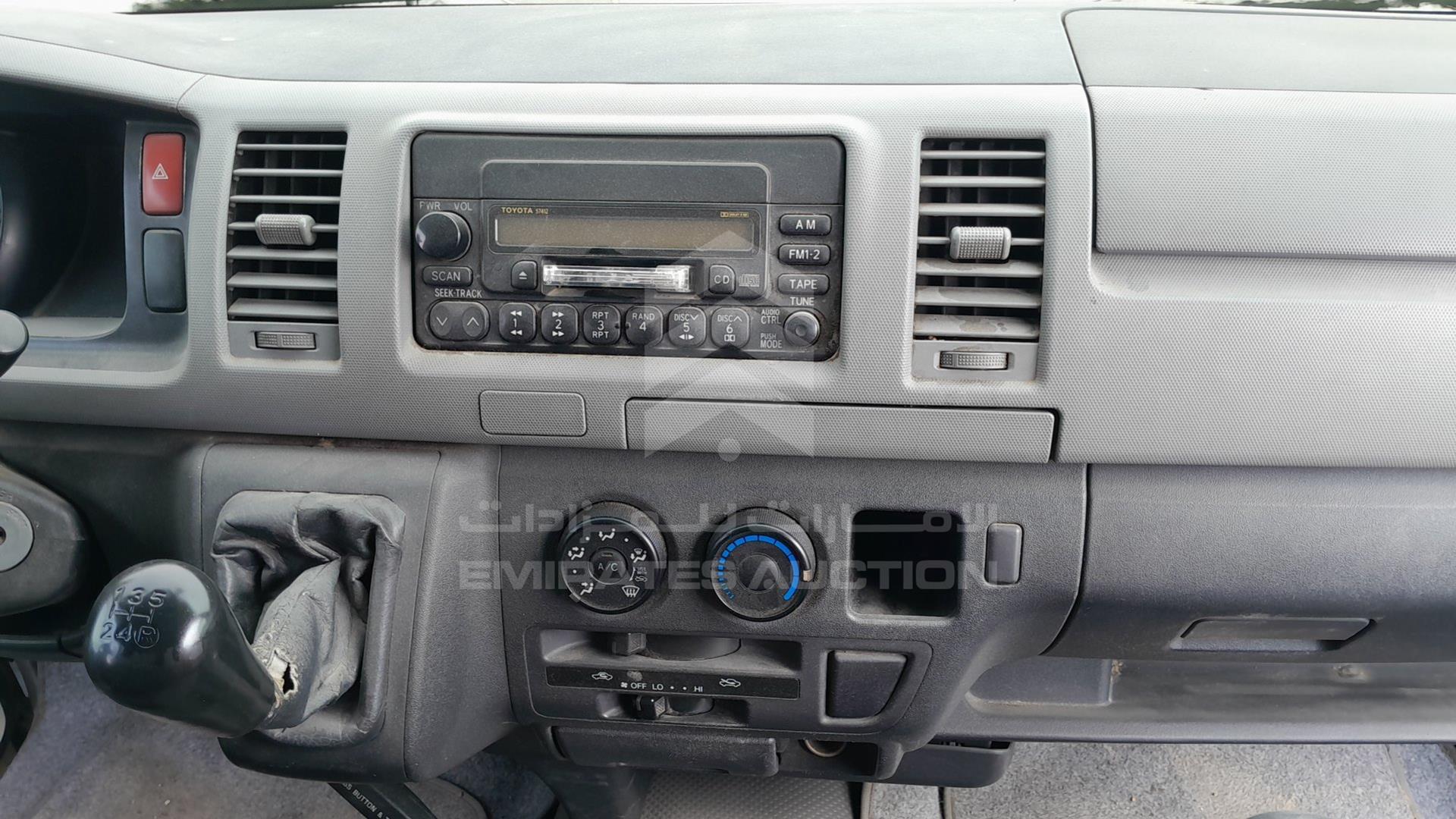2011 TOYOTA HIACE VIN: JTFHX02P0B0055986