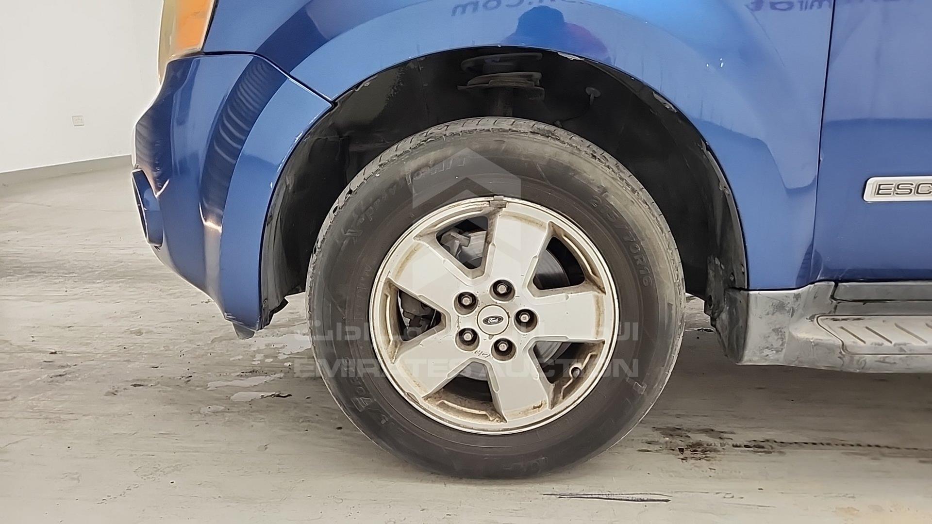 2008 FORD ESCAPE VIN: 1FMCU92198KA49463